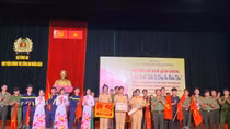 Học viện Chính trị CAND giao lưu văn nghệ chào mừng Ngày truyền thống lực lượng CAND