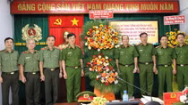 Thứ trưởng Nguyễn Duy Ngọc chúc mừng các Nhà giáo CAND