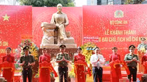 Khánh thành Tượng đài Chủ tịch Hồ Chí Minh trong khuôn viên Cơ quan Bộ Công an