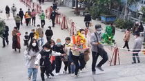 Hội Lim dừng tổ chức, đền Bà Chúa kho đón khách trở lại