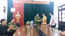Thiếu tá Công an cứu bé trai bị đuối nước