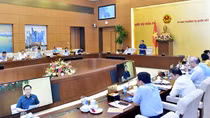 Thường vụ Quốc hội quyết định giảm thuế bảo vệ môi trường đối với xăng, dầu