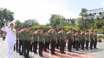 Cục An ninh Nội địa dâng hương tưởng niệm các Anh hùng - Liệt sĩ