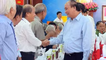Chăm lo ngày càng tốt hơn cho nhân dân cả về vật chất và tinh thần