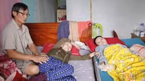 Xin giúp đỡ hai mẹ con bất hạnh