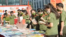 Phát triển văn hoá đọc - Dấu ấn từ Ngày Sách và Văn hoá đọc trong CAND