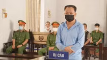 Chém người khác trọng thương vì mâu thuẫn mua bán gỗ keo