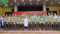 Những chiến sĩ Công an xung phong trên tuyến đầu chống dịch