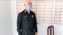 Mua đồ trên mạng đóng giả bộ đội đặc công để “thông chốt”