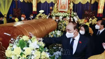 Chủ tịch nước Nguyễn Xuân Phúc viếng Đại lão Hòa thượng Thích Phổ Tuệ