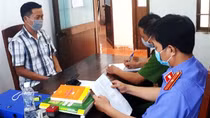 Nhân viên bệnh viện đánh người tại chốt kiểm dịch