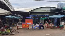 Chuỗi lây nhiễm chợ đầu mối lớn nhất Đà Nẵng ghi nhận thêm 48 tiểu thương mắc COVID-19