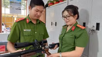 Nữ Thiếu tá “có duyên” vận động thu hồi vũ khí
