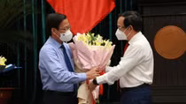Ông Phan Văn Mãi được bầu giữ chức Chủ tịch UBND TP Hồ Chí Minh