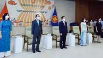 Bộ Ngoại giao tổ chức lễ chào cờ kỷ niệm 54 năm thành lập ASEAN