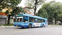 Doanh nghiệp xe buýt Hà Nội mong sớm được tháo gỡ khó khăn và hỗ trợ