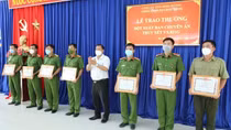 Khen thưởng Ban chuyên án khám phá nhanh vụ giết người