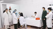 “Vạch lá tìm sâu” trong phòng chống dịch