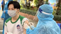 Tiêm vaccine Pfizer cho trẻ 12 đến 17 tuổi: Liều lượng giống với người lớn