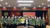 Chung sức cùng phụ nữ Thủ đô vượt qua đại dịch COVID-19