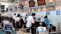 Mở lại đường bay quốc tế: Nhu cầu rất lớn nhưng kiểm soát thế nào?