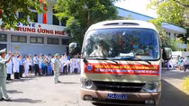 Đoàn thầy thuốc Bệnh viện Trung ương Huế lên đường hỗ trợ TP Hồ Chí Minh