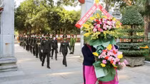 Báo CAND dâng hương, báo công dâng Bác tại Khu Di tích Kim Liên