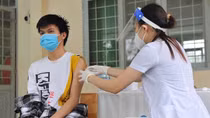 Đắk Lắk triển khai tiêm vaccine cho hơn 64.000 học sinh
