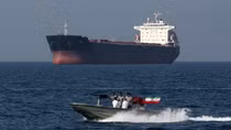 Iran lại bắt tàu dầu nước ngoài