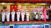 Trung đoàn CSCĐ Tây Nam Bộ đón nhận Huân chương Chiến công hạng Nhì