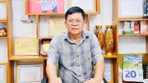 Người cựu cán bộ Công an hết lòng giúp dân trong mùa dịch