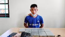 Bắt đối tượng vận chuyển 9 bánh heroin
