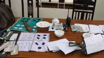 Triệt phá ổ nhóm sử dụng xe ôtô chở con bạc đến đồi keo để sát phạt