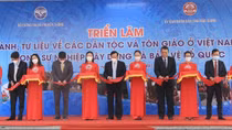 Tuyên truyền về dân tộc, tôn giáo qua triển lãm lưu động