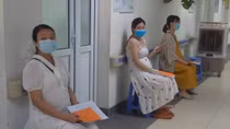 Hai nhóm người phải trì hoãn tiêm vaccine phòng COVID-19