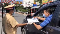 Ngăn chặn tình trạng sử dụng giấy tờ, chứng nhận giả để qua chốt kiểm dịch