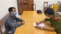 Bắt tên trộm chuyên đột nhập kho hàng vật liệu