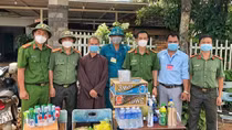 Chống dịch nơi xứ núi - Khó khăn và thầm lặng