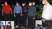 Hai tên trộm chó manh động, dùng đao chống trả rồi cướp xe máy để tẩu thoát