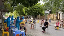 Sáng 19/8 Hà Nội ghi nhận 5 ca mắc mới, có 3 người trong cùng một gia đình