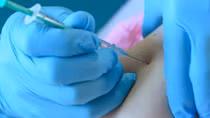 Châu Âu “phân cực” vì mũi tiêm vaccine tăng cường