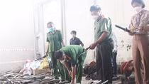 Tiêu hủy gần 2,7 nghìn vũ khí thô sơ, công cụ hỗ trợ