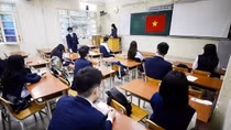Hà Nội ngày đầu “mở cửa trường học” đón học sinh lớp 12