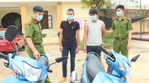 Khởi tố hai đối tượng cướp xe mô tô