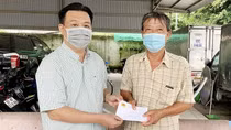 Vợ chồng bị bắt theo lệnh truy nã, Công an hỗ trợ ông ngoại nuôi 2 cháu