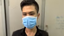 Di chuyển qua 3 quận đang phong tỏa để... "thăm người yêu"