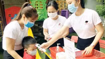 Bảo đảm an toàn khi trẻ mầm non trở lại trường học