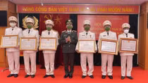 Đổi mới tư duy nhằm nâng cao hiệu quả công tác giáo dục chính trị, tư tưởng