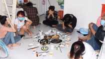 Cô gái rủ 6 người bạn đến phòng trọ tổ chức sinh nhật trong "mùa giãn cách"