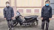 Rủ nhau đến đám cưới trộm xe máy